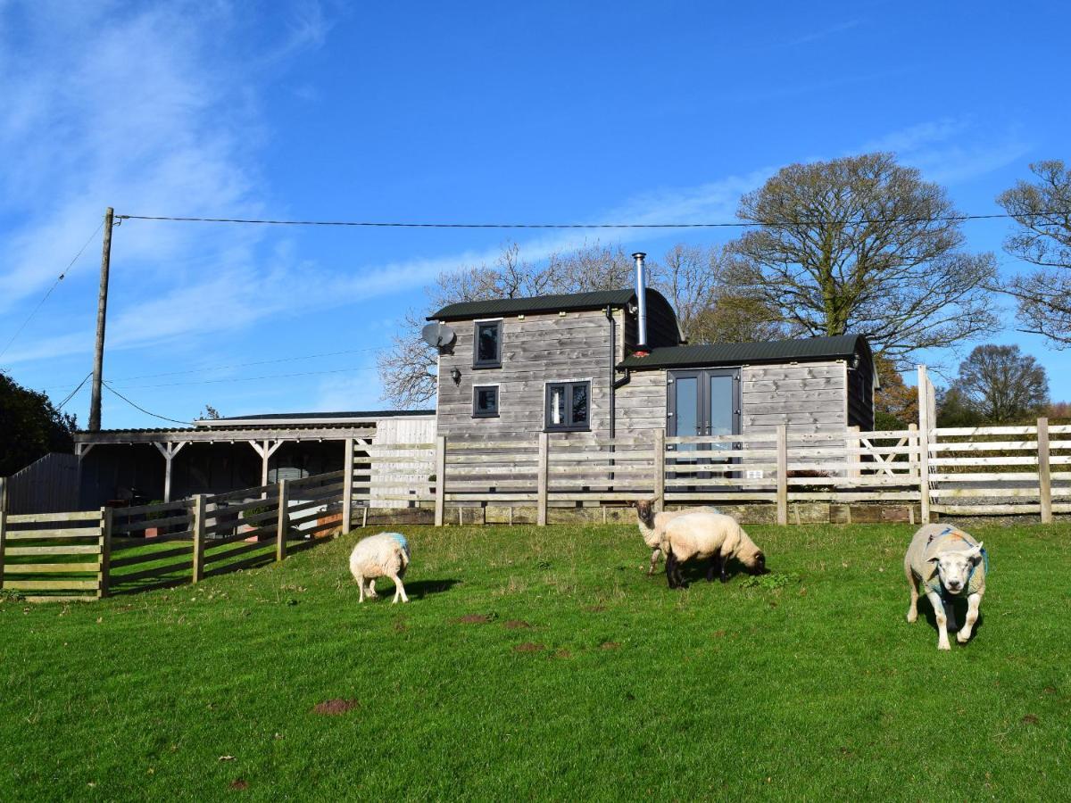 Shepherds Cabin At Titterstone Farden Exterior foto